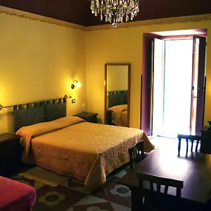 palazzo-ajala-bb.sicilyhotelsitaly.net/